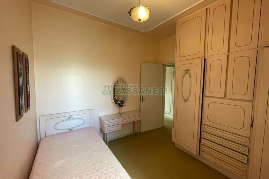 Apartamento com 174m², 3 dormitórios, 1 vaga, no bairro Centro em Caxias do Sul para Alugar ou Comprar