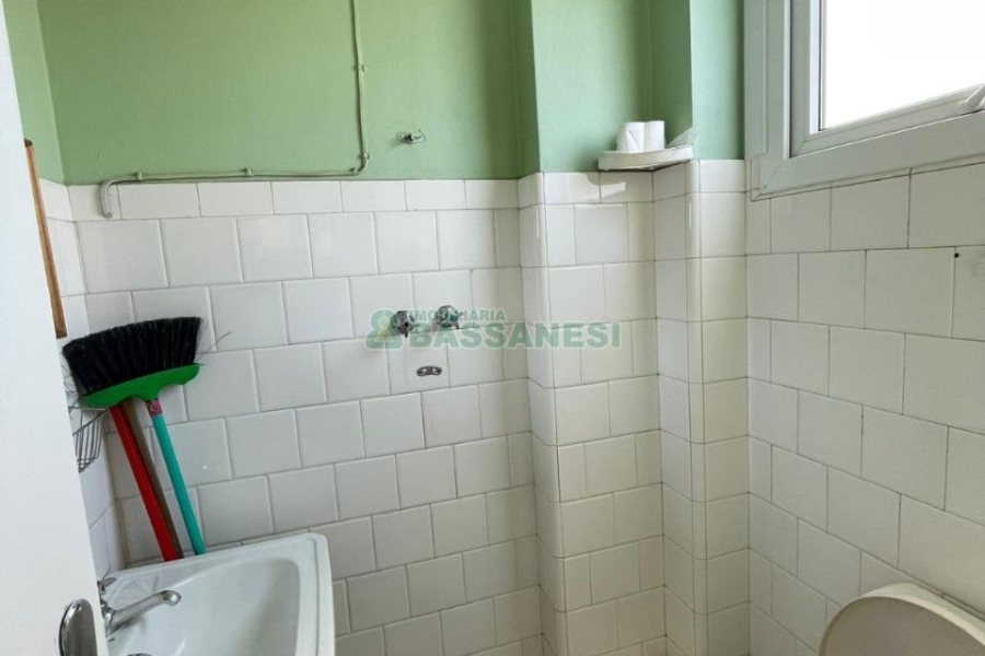 Apartamento com 174m², 3 dormitórios, 1 vaga, no bairro Centro em Caxias do Sul para Alugar ou Comprar