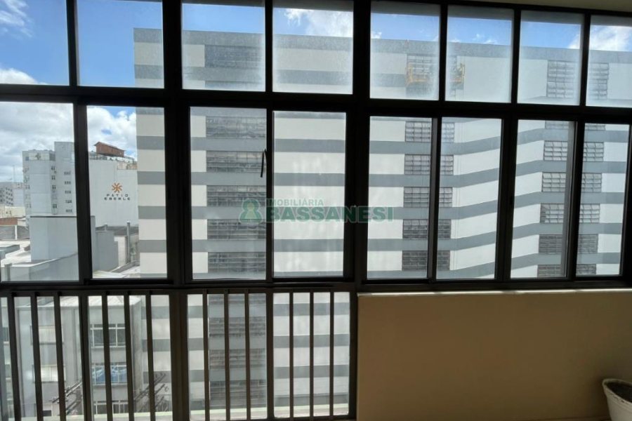 Apartamento com 174m², 3 dormitórios, 1 vaga, no bairro Centro em Caxias do Sul para Alugar ou Comprar