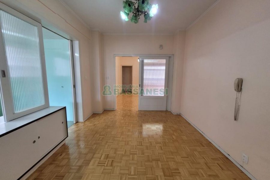 Apartamento com 174m², 3 dormitórios, 1 vaga, no bairro Centro em Caxias do Sul para Alugar ou Comprar