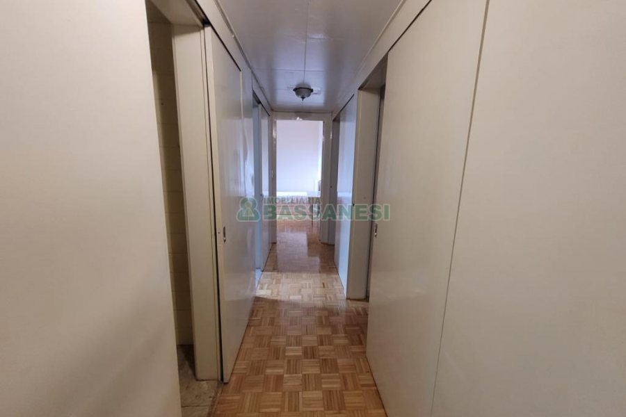 Apartamento com 174m², 3 dormitórios, 1 vaga, no bairro Centro em Caxias do Sul para Alugar ou Comprar