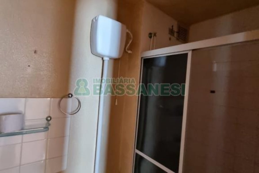 Apartamento com 38m², 2 dormitórios, no bairro Parque Oasis em Caxias do Sul para Comprar