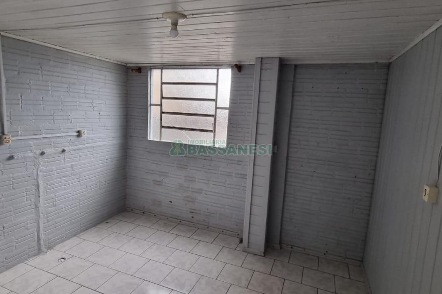 Sobrado com 234m², 3 dormitórios, 1 vaga, no bairro Colina Sorriso em Caxias do Sul para Comprar