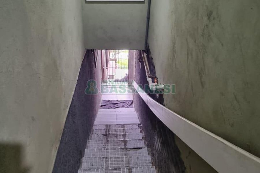 Sobrado com 234m², 3 dormitórios, 1 vaga, no bairro Colina Sorriso em Caxias do Sul para Comprar