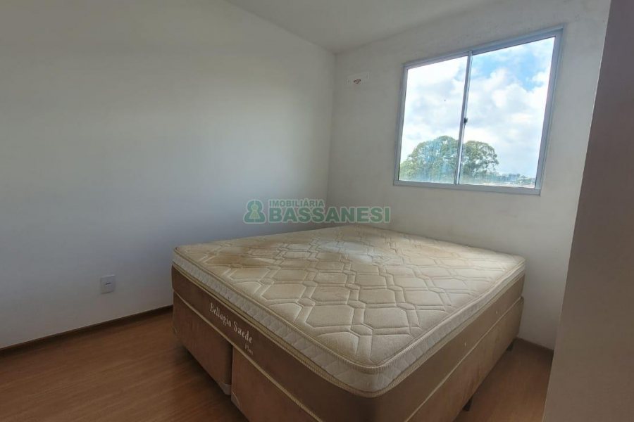 Apartamento com 52m², 2 dormitórios, 1 vaga, no bairro Serrano em Caxias do Sul para Alugar