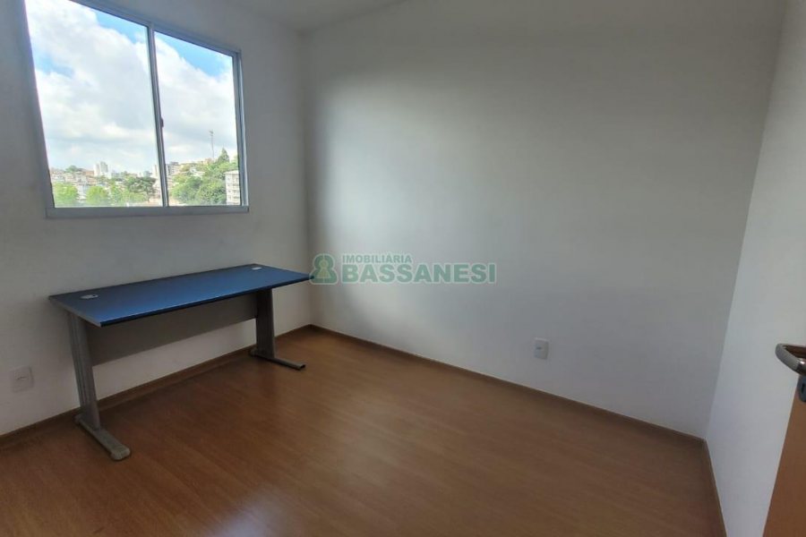 Apartamento com 52m², 2 dormitórios, 1 vaga, no bairro Serrano em Caxias do Sul para Alugar