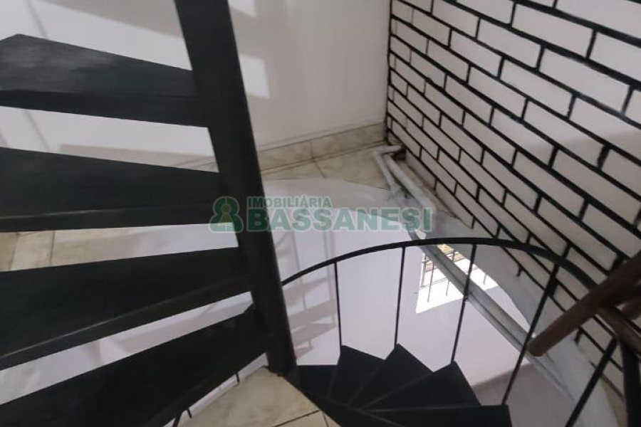 Loja com 60m², no bairro São Pelegrino em Caxias do Sul para Alugar