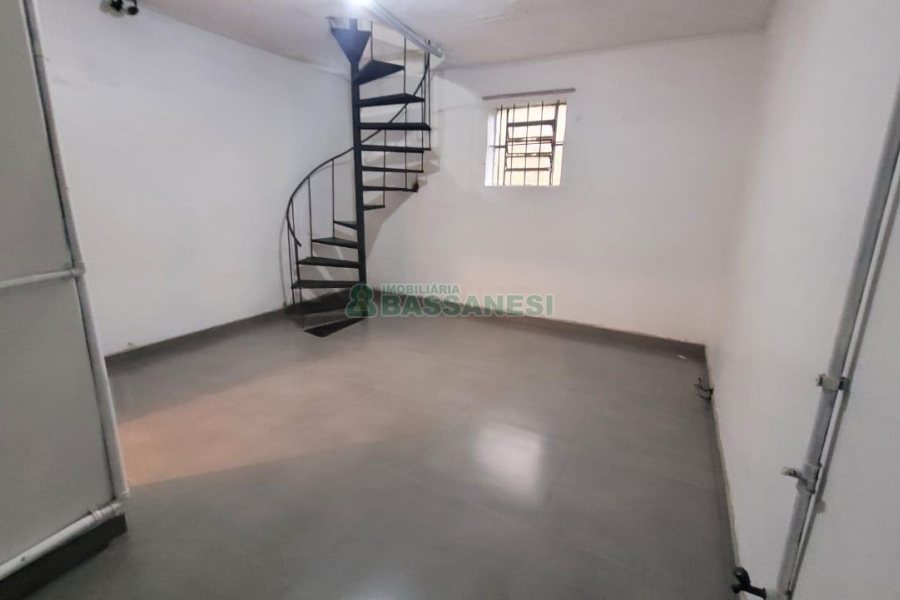 Loja com 60m², no bairro São Pelegrino em Caxias do Sul para Alugar