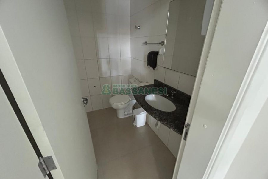 Loja com 250m², no bairro Pio X em Caxias do Sul para Alugar