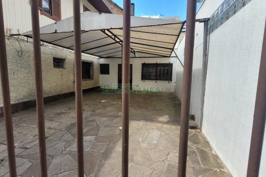 Loja com 65m², no bairro São Pelegrino em Caxias do Sul para Alugar