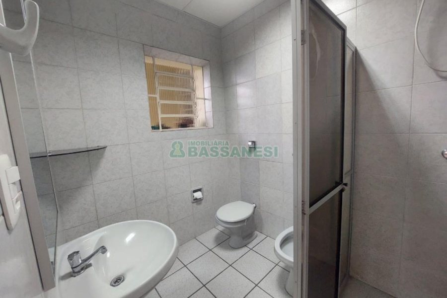 Loja com 100m², no bairro Colina Sorriso em Caxias do Sul para Alugar