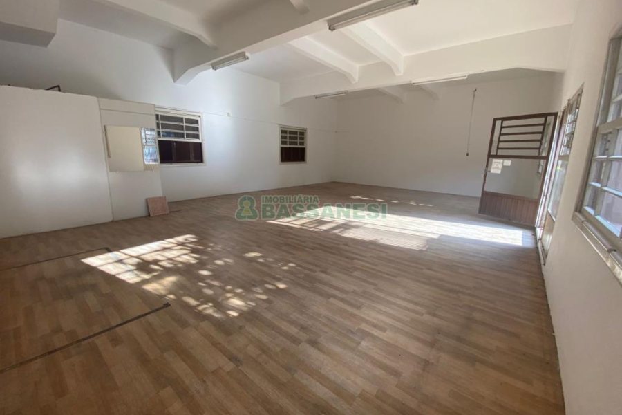Loja com 70m², no bairro Galópolis em Caxias do Sul para Alugar