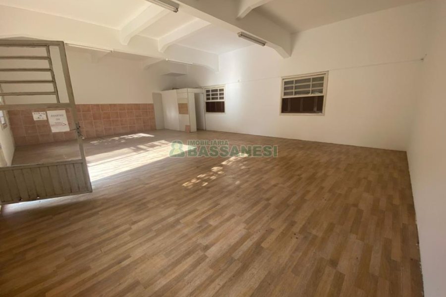 Loja com 70m², no bairro Galópolis em Caxias do Sul para Alugar