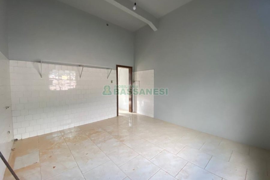 Loja com 40m², no bairro Galópolis em Caxias do Sul para Alugar