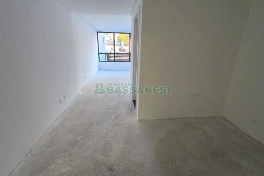 Sala com 34m², 1 vaga, no bairro Exposição em Caxias do Sul para Alugar ou Comprar