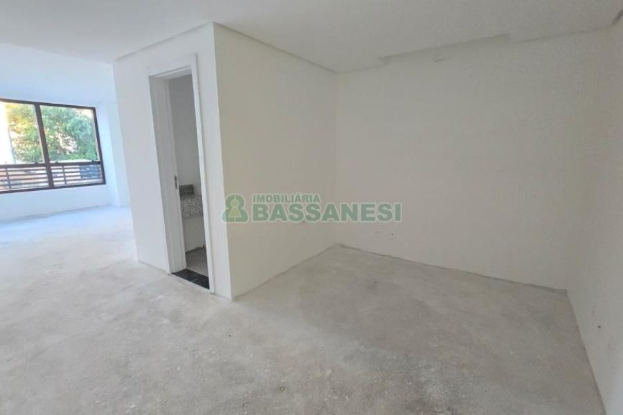 Sala com 34m², 1 vaga, no bairro Exposição em Caxias do Sul para Alugar ou Comprar