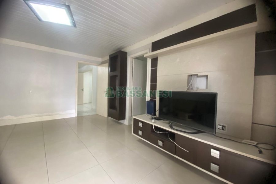 Casa com 150m², 3 dormitórios, 1 vaga, no bairro Bela Vista em Caxias do Sul para Comprar