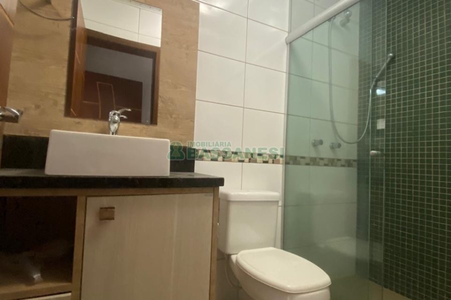 Casa com 150m², 3 dormitórios, 1 vaga, no bairro Bela Vista em Caxias do Sul para Comprar