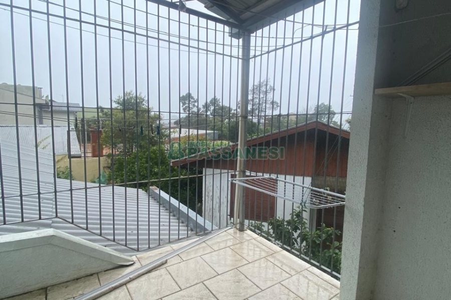 Casa com 150m², 3 dormitórios, 1 vaga, no bairro Bela Vista em Caxias do Sul para Comprar