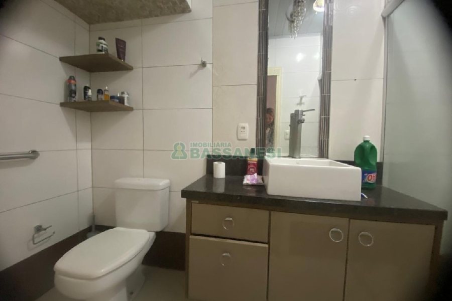 Casa com 150m², 3 dormitórios, 1 vaga, no bairro Bela Vista em Caxias do Sul para Comprar