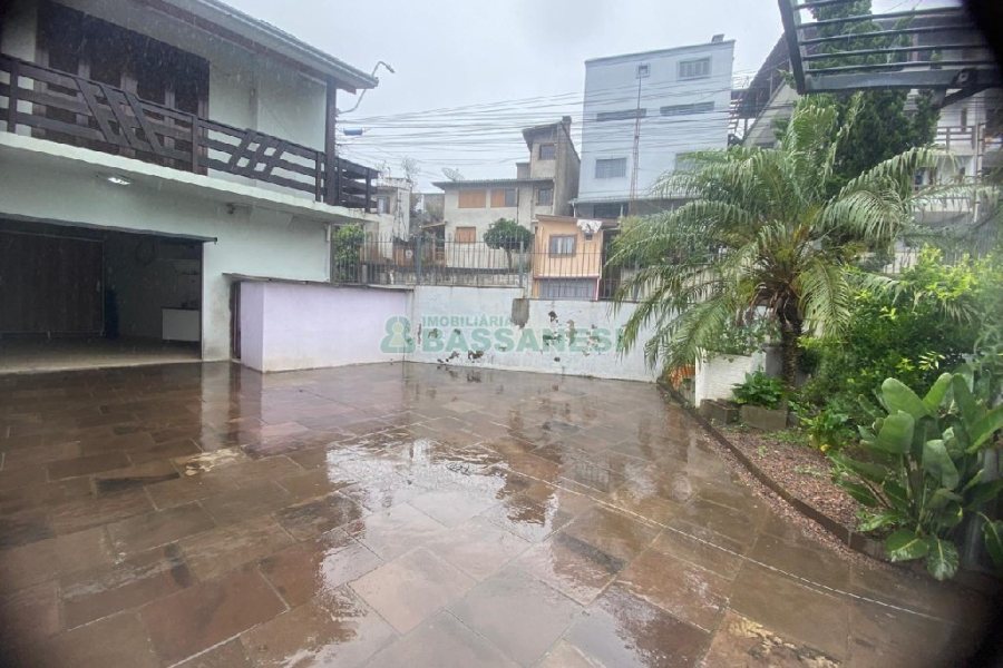 Casa com 150m², 3 dormitórios, 1 vaga, no bairro Bela Vista em Caxias do Sul para Comprar