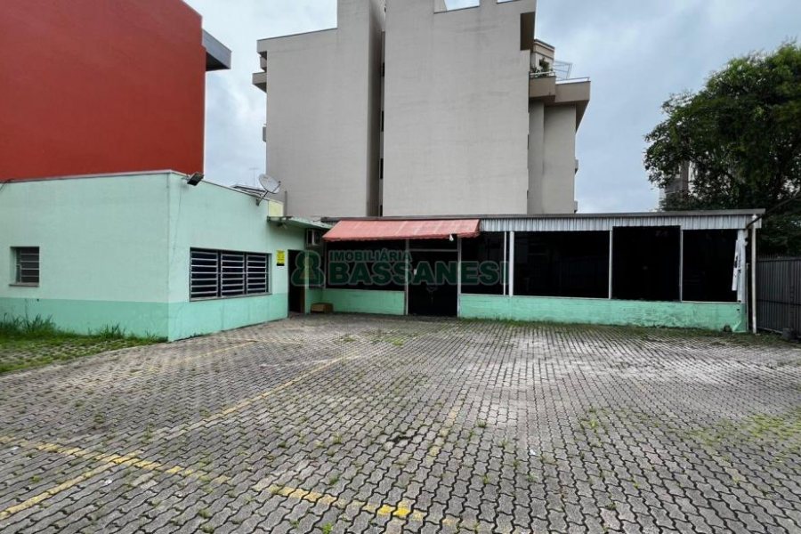 Terreno com 440m², no bairro Exposição em Caxias do Sul para Alugar