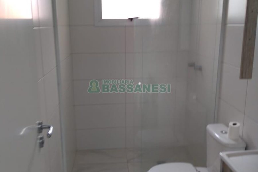 Apartamento com 60m², 2 dormitórios, 1 vaga, no bairro Pio X em Caxias do Sul para Comprar