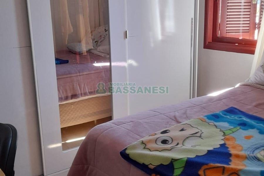 Casa com 588m², 4 dormitórios, 3 vagas, no bairro Bela Vista em Caxias do Sul para Comprar