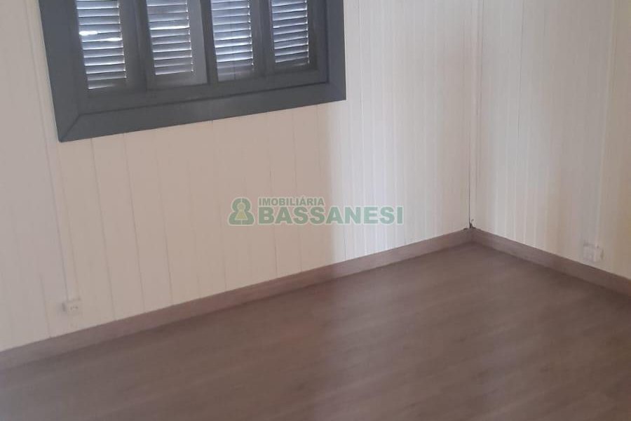 Casa com 588m², 4 dormitórios, 3 vagas, no bairro Bela Vista em Caxias do Sul para Comprar