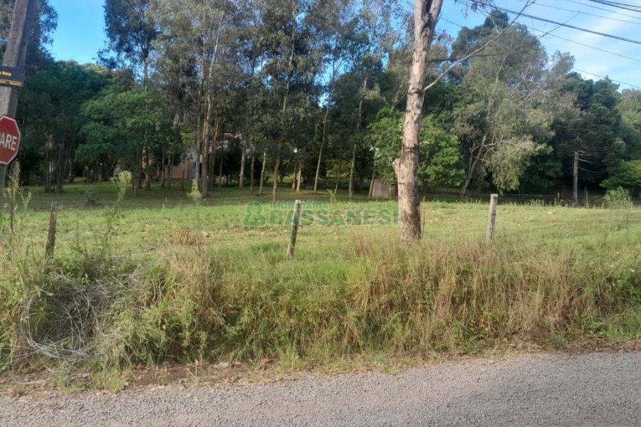 Terreno com 4700m², no bairro De Zorzi em Caxias do Sul para Comprar