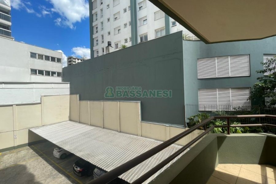 Apartamento com 85m², 2 dormitórios, 1 vaga, no bairro São Leopoldo em Caxias do Sul para Comprar