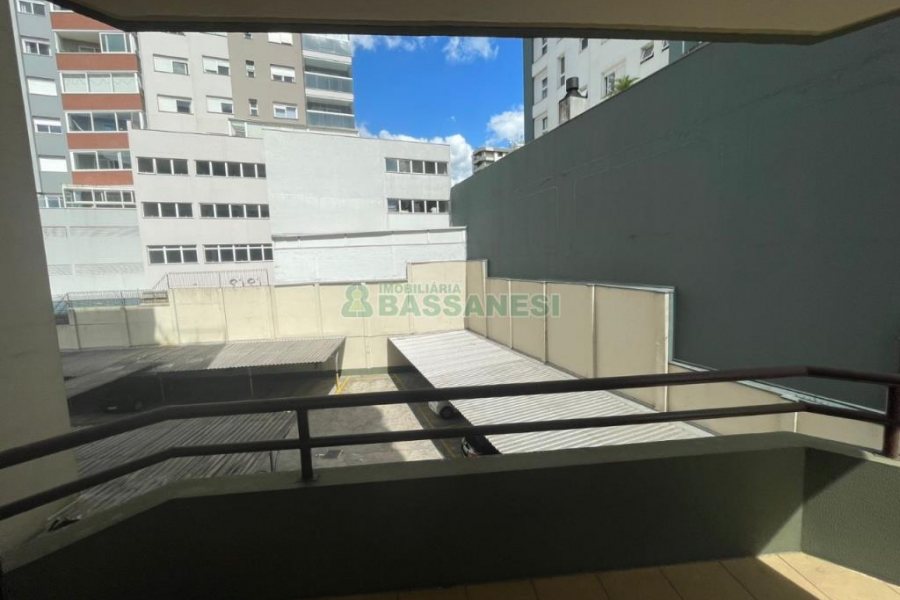 Apartamento com 85m², 2 dormitórios, 1 vaga, no bairro São Leopoldo em Caxias do Sul para Comprar
