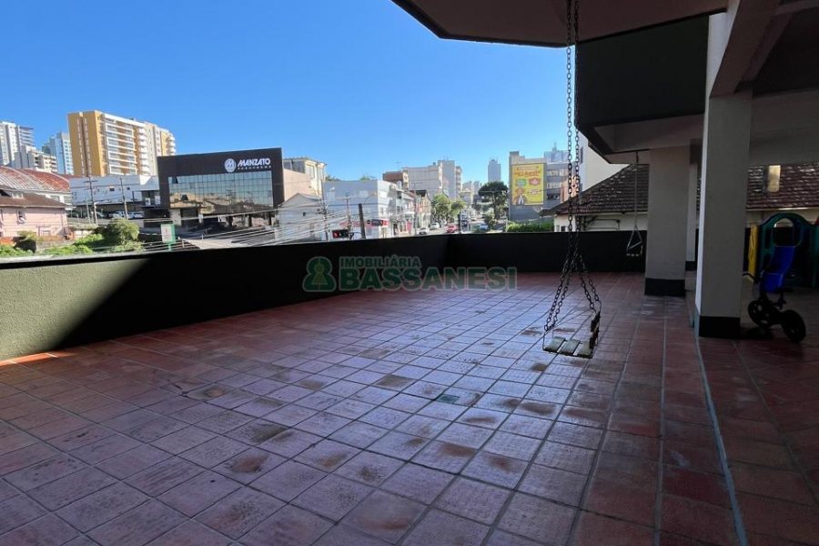 Apartamento com 85m², 2 dormitórios, 1 vaga, no bairro São Leopoldo em Caxias do Sul para Comprar