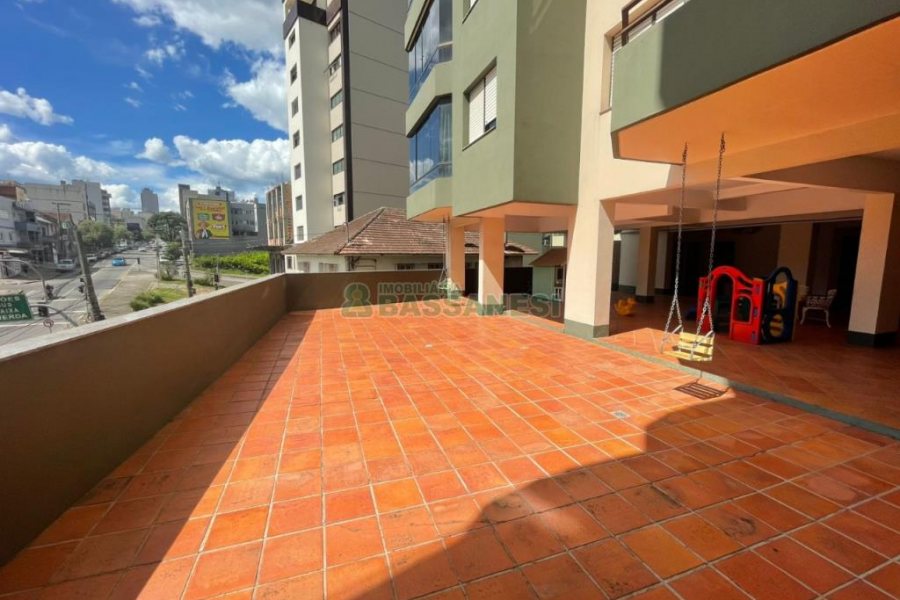 Apartamento com 85m², 2 dormitórios, 1 vaga, no bairro São Leopoldo em Caxias do Sul para Comprar