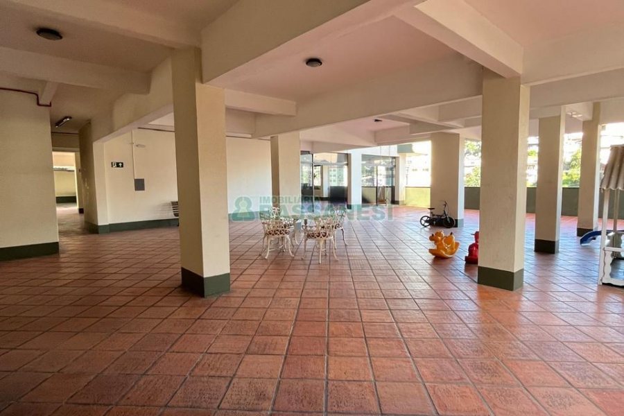 Apartamento com 85m², 2 dormitórios, 1 vaga, no bairro São Leopoldo em Caxias do Sul para Comprar