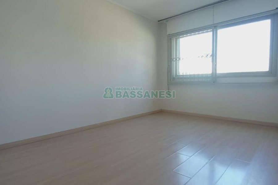 Apartamento com 86m², 3 dormitórios, 1 vaga, no bairro São Pelegrino em Caxias do Sul para Alugar