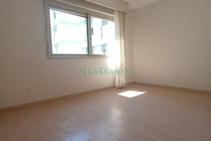 Apartamento com 86m², 3 dormitórios, 1 vaga, no bairro São Pelegrino em Caxias do Sul para Alugar
