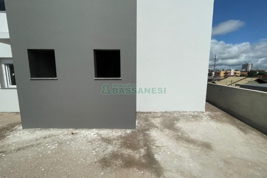 Apartamento com 87m², 2 dormitórios, 2 vagas, no bairro Petrópolis em Caxias do Sul para Comprar