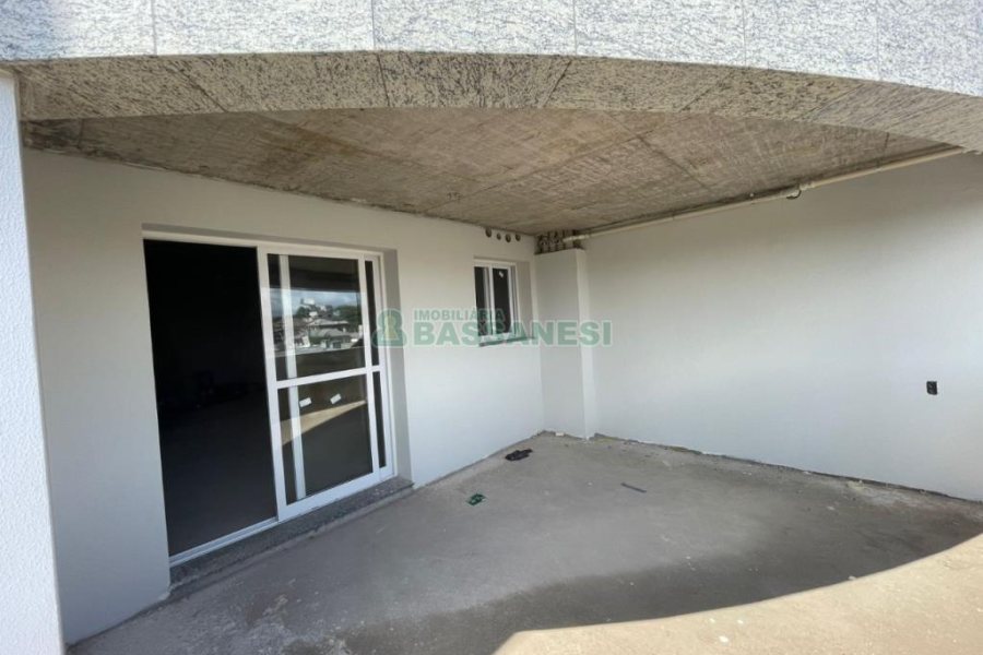 Apartamento com 87m², 2 dormitórios, 2 vagas, no bairro Petrópolis em Caxias do Sul para Comprar