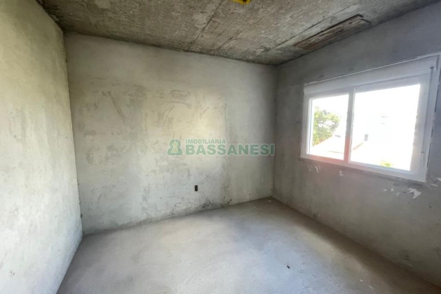 Apartamento com 87m², 2 dormitórios, 1 vaga, no bairro Petrópolis em Caxias do Sul para Comprar