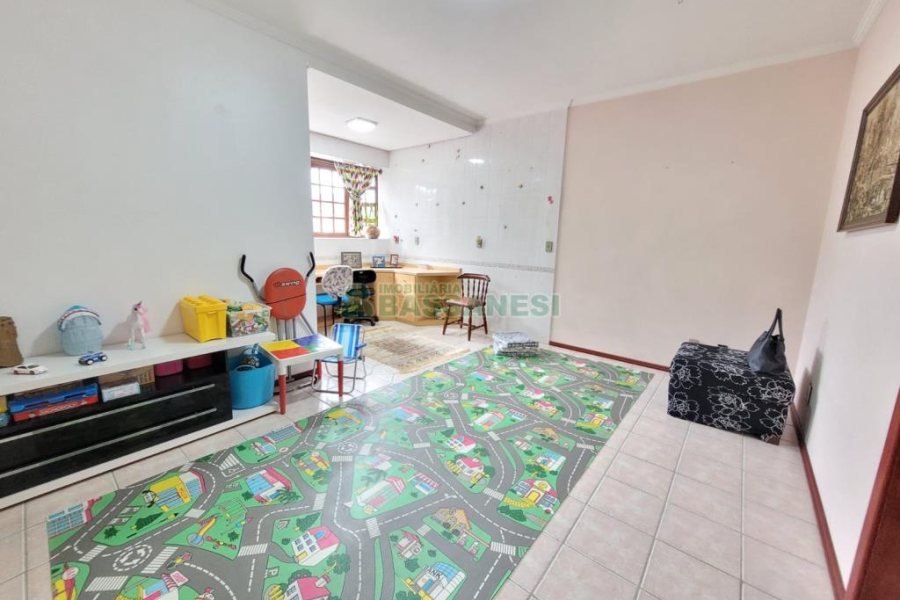 Casa Comercial com 165m², 3 dormitórios, no bairro Bela Vista em Caxias do Sul para Alugar