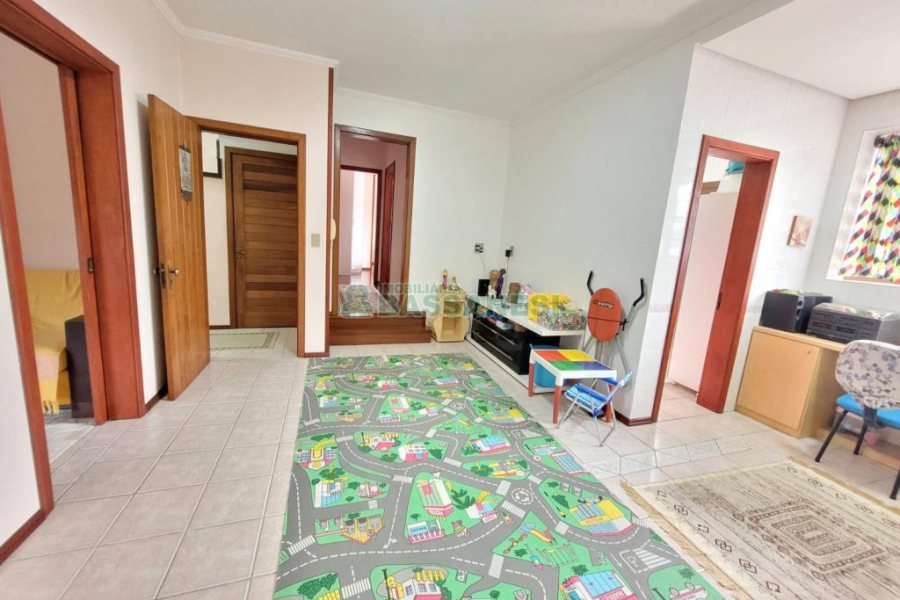 Casa Comercial com 165m², 3 dormitórios, no bairro Bela Vista em Caxias do Sul para Alugar