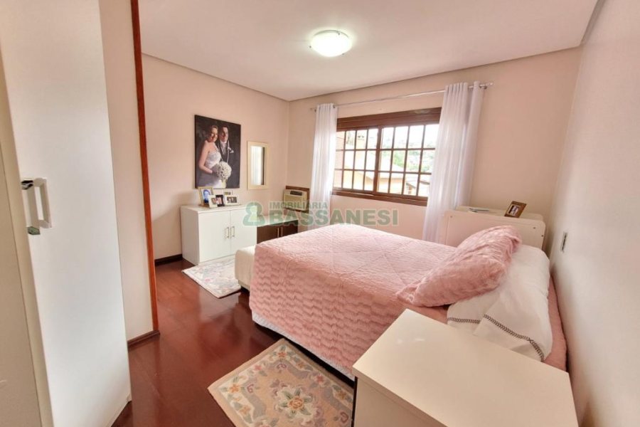 Casa Comercial com 165m², 3 dormitórios, no bairro Bela Vista em Caxias do Sul para Alugar