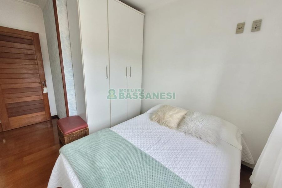 Casa Comercial com 165m², 3 dormitórios, no bairro Bela Vista em Caxias do Sul para Alugar