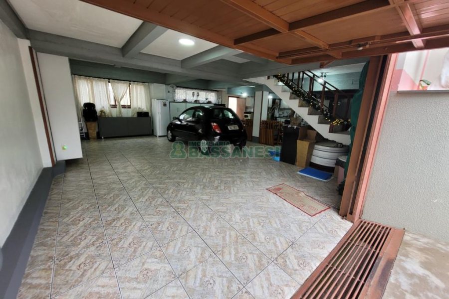 Casa Comercial com 165m², 3 dormitórios, no bairro Bela Vista em Caxias do Sul para Alugar