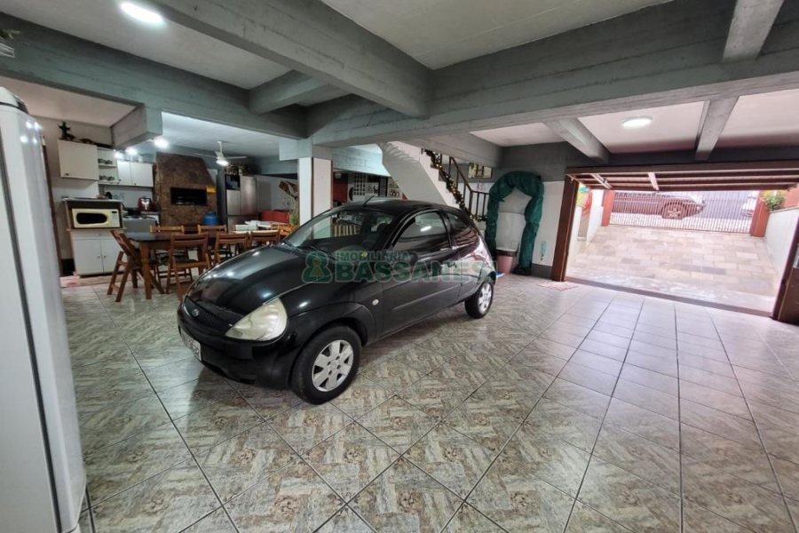 Casa Comercial com 165m², 3 dormitórios, no bairro Bela Vista em Caxias do Sul para Alugar