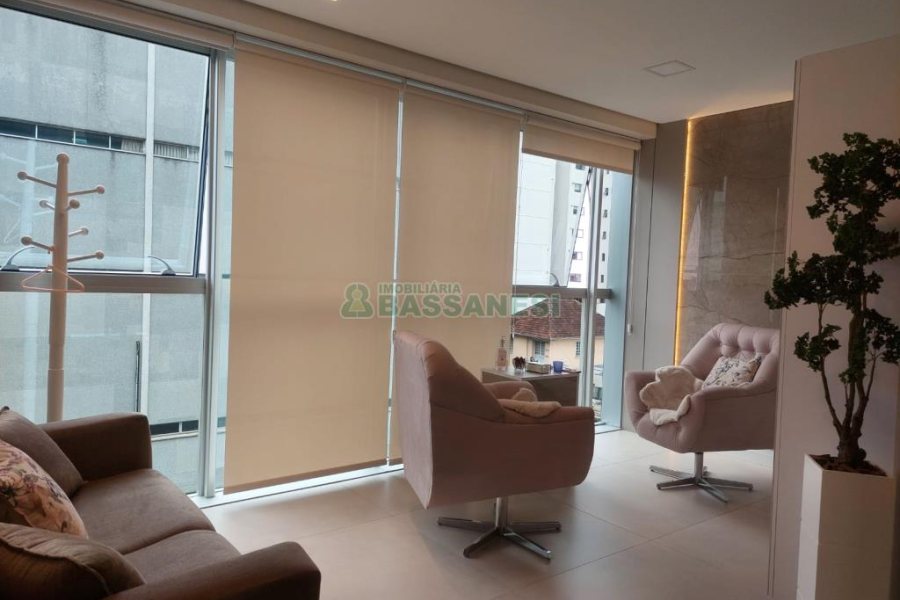 Sala Mobiliada com 48m², 1 vaga, no bairro Centro em Caxias do Sul para Alugar