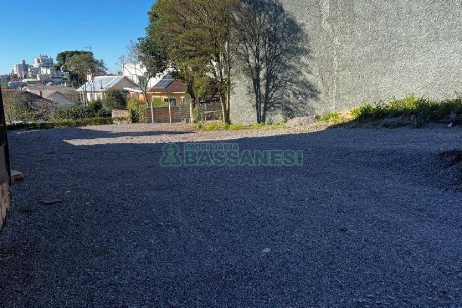 Terreno com 700m², no bairro São Pelegrino em Caxias do Sul para Alugar