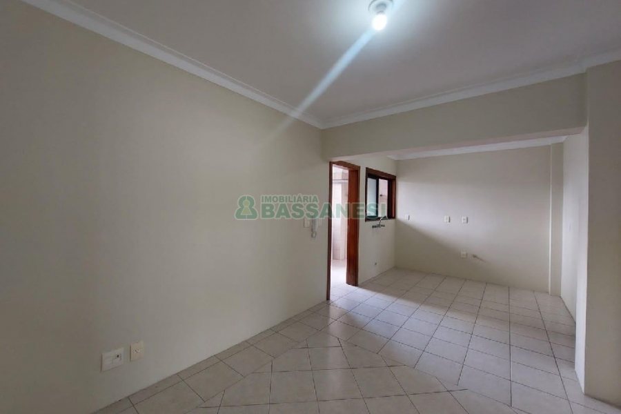 Apartamento com 110m², 3 dormitórios, 1 vaga, no bairro São Pelegrino em Caxias do Sul para Alugar