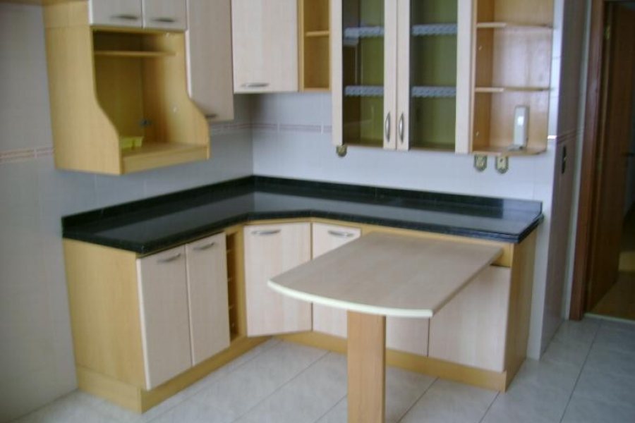 Apartamento com 170m², 3 dormitórios, 1 vaga, no bairro Centro em Caxias do Sul para Comprar